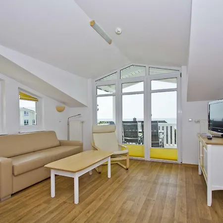 mit Meerblick und Balkon, gratis Nutzung vom AHOI Erlebnisbad und Sauna in Sellin - Meeresblick FeWo 16 *