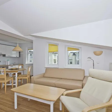 mit Meerblick und Balkon, gratis Nutzung vom AHOI Erlebnisbad und Sauna in Sellin - Meeresblick FeWo 16 *