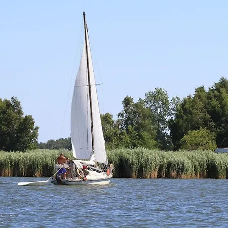 Apartment mit Meerblick und Balkon, gratis Nutzung vom AHOI Erlebnisbad und Sauna in Sellin - Meeresblick FeWo 16