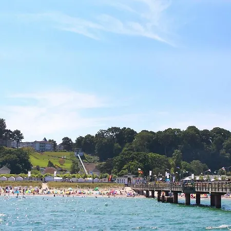 mit Meerblick und Balkon, gratis Nutzung vom AHOI Erlebnisbad und Sauna in Sellin - Meeresblick FeWo 16 Apartment Goehren (Ruegen)