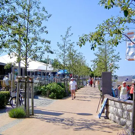 mit Meerblick und Balkon, gratis Nutzung vom AHOI Erlebnisbad und Sauna in Sellin - Meeresblick FeWo 16 Apartment