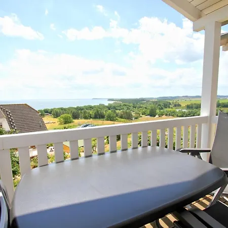 Apartment mit Meerblick und Balkon, gratis Nutzung vom AHOI Erlebnisbad und Sauna in Sellin - Meeresblick FeWo 16